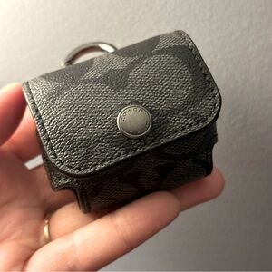 coach airpod pro case holder - signature canvas
